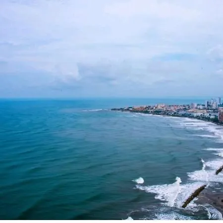 Frente Al Mar, Bocagrande 2601